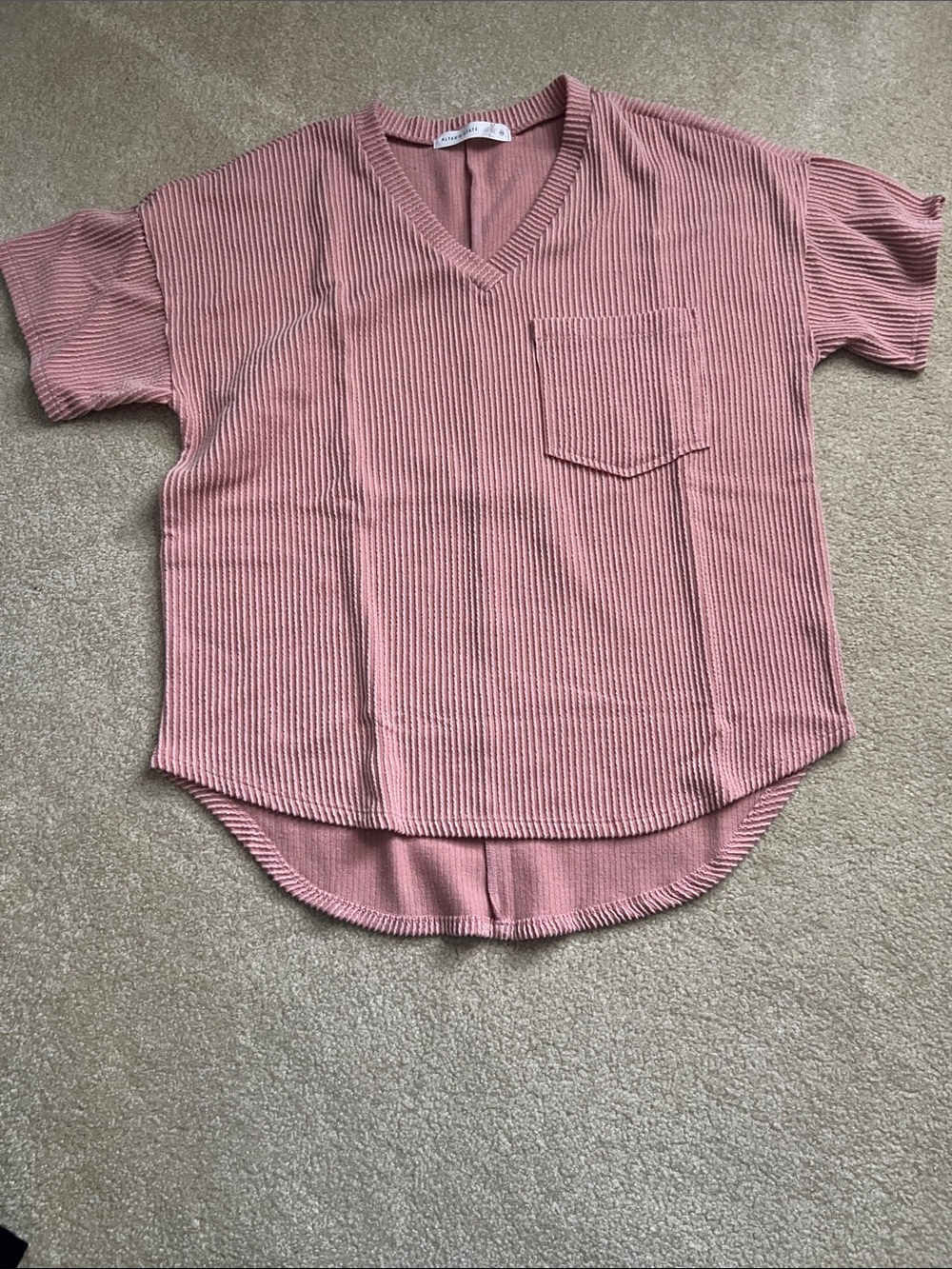 Altar'd State Women’s Dusty Rose Ribbed V-Neck Short Sleeve Tee Size XS